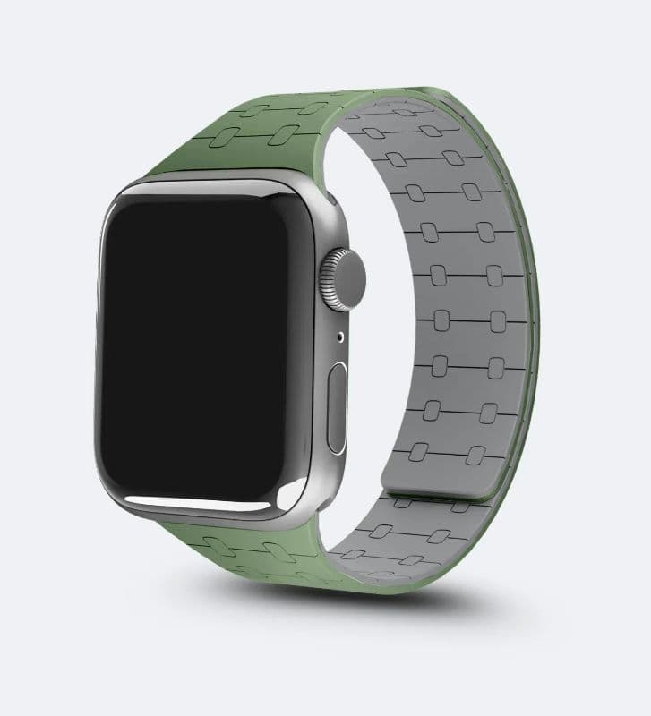 Creslia Magnetic Link Silicone Band 